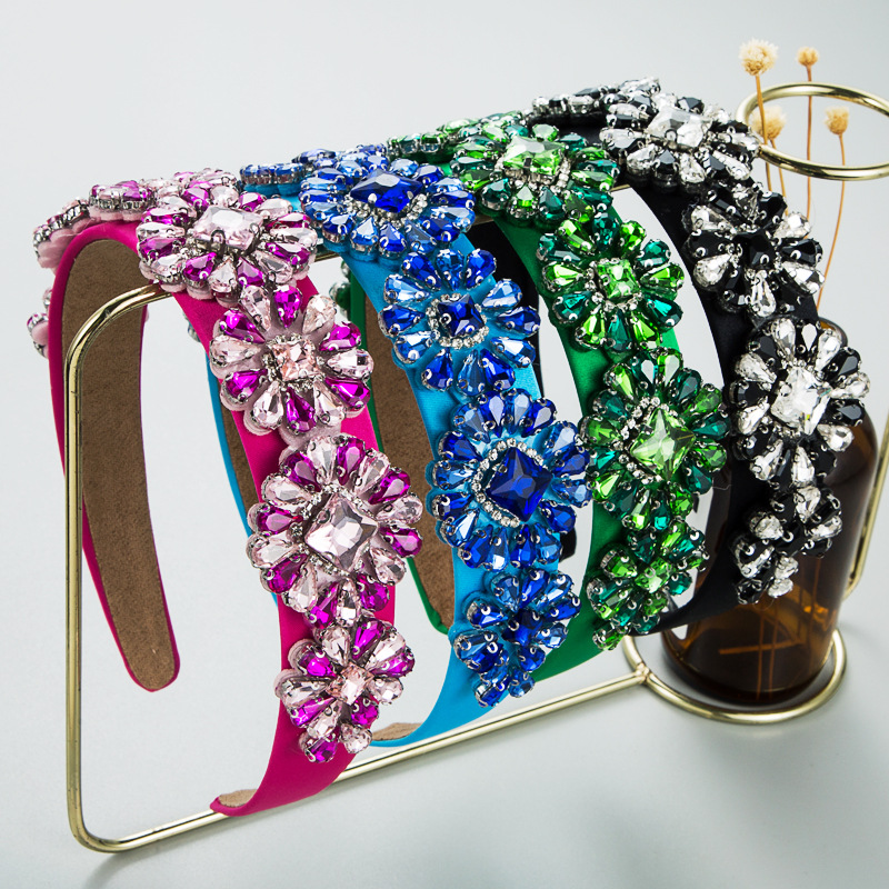 Street Fashion Photo - Fashion style headband set with colored