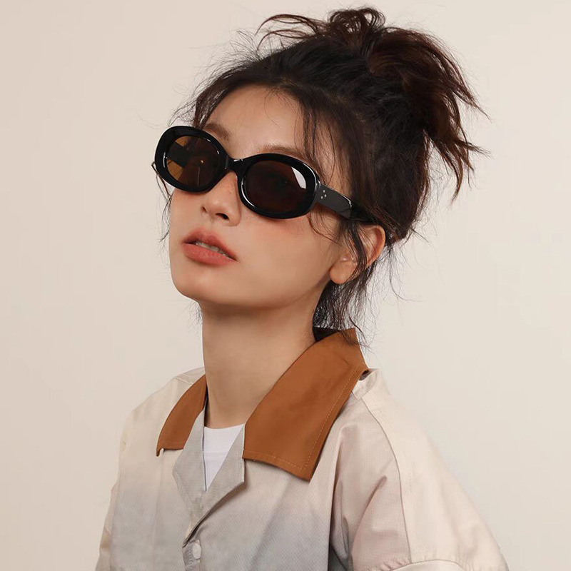 Versatile Fashion Sunglasses N - Street Fashion Photo 评论和价格