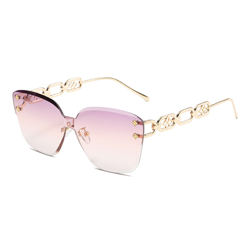 New Fashionable Sunglasses Str - Street Fashion Photo 评论和价格